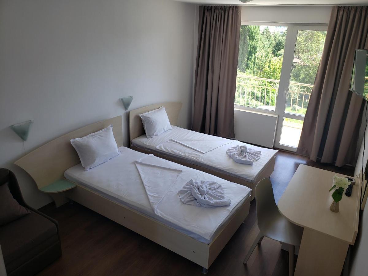Family Hotel Magnolia Napospart Kültér fotó