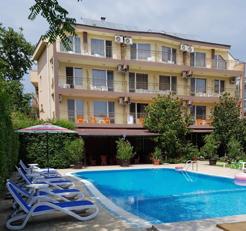 Family Hotel Magnolia Napospart Kültér fotó